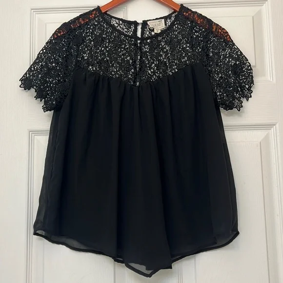 LA Hearts crochet top - Picture 1 of 11